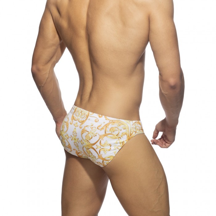 VERSAILLES SWIM BRIEF
