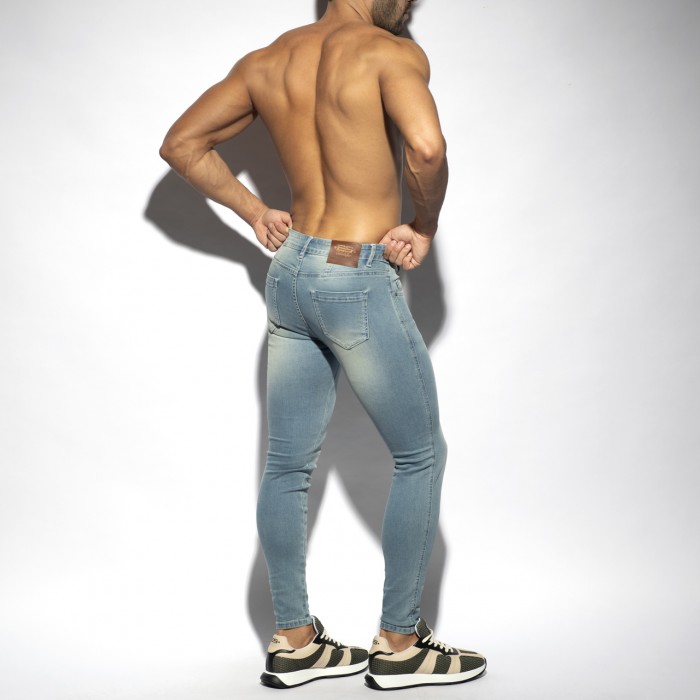 SLIM FIT JEANS