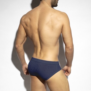 DAISY FLOWER BRIEF