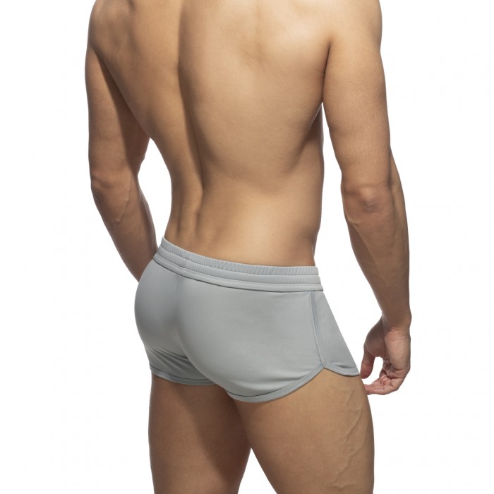 SWOOSH SHORT SHORTS