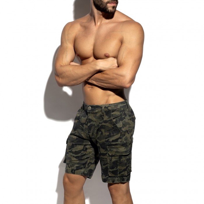 CARGO CAMO SHORTS
